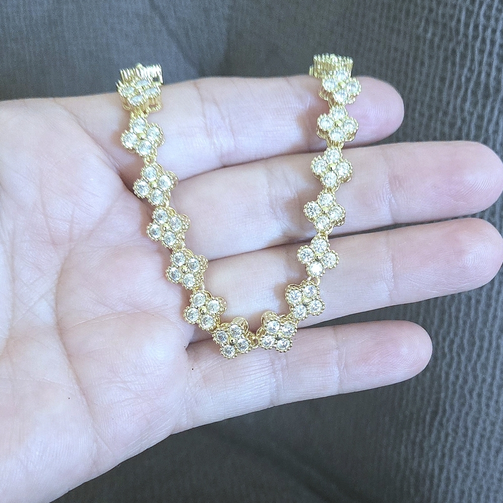 Gemelli👭 "Annie" Gold💛 Clovers🍀 Bracelet - NWT - Picture 4 of 16